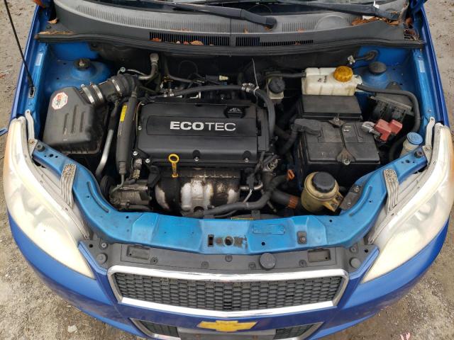 KL1TD66E59B305980 - 2009 CHEVROLET AVEO LS BLUE photo 11