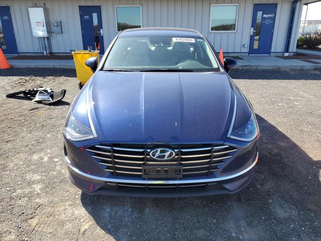 5NPEG4JA6LH040025 - 2020 HYUNDAI SONATA SE BLUE photo 5