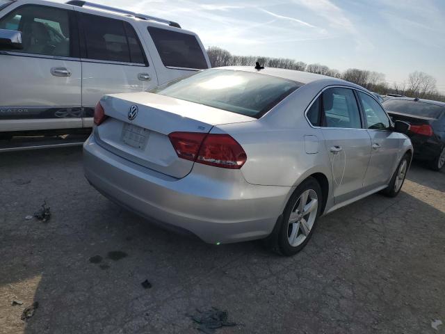 1VWBH7A30DC131501 - 2013 VOLKSWAGEN PASSAT SE Մոխրագույն լուսանկար 3