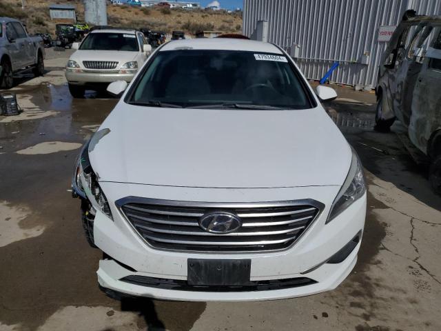 5NPE24AF3HH533842 - 2017 HYUNDAI SONATA SE WHITE photo 5