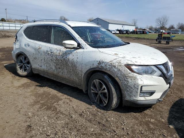 JN8AT2MV0KW384296 - 2019 NISSAN ROGUE S WHITE photo 4