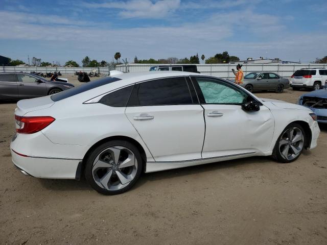 1HGCV2F93KA036120 - 2019 HONDA ACCORD TOURING WHITE photo 3