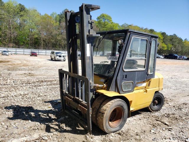 3CM10574 - 2001 CATERPILLAR FORKLIFT YELLOW photo 2