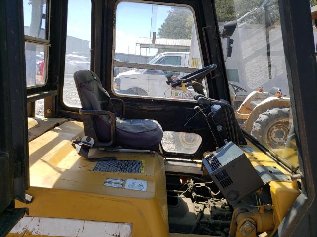 3CM10574 - 2001 CATERPILLAR FORKLIFT YELLOW photo 5