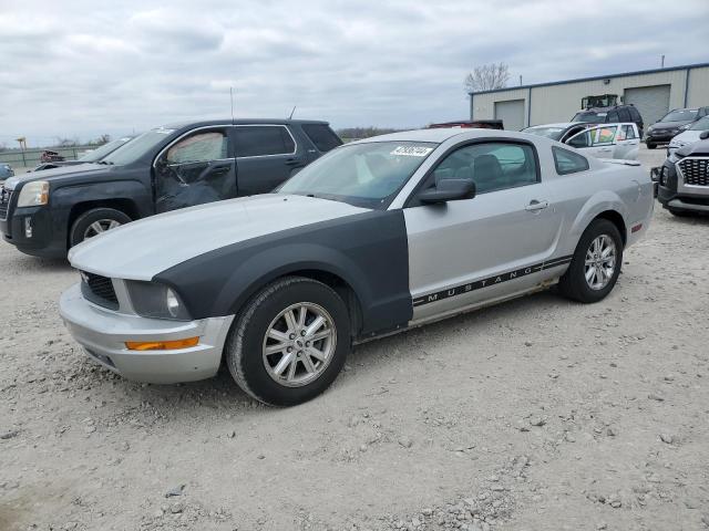1ZVHT80N395112017 - 2009 FORD MUSTANG SILVER photo 1