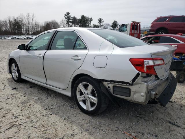 4T1BF1FKXCU585815 - 2012 TOYOTA CAMRY BASE SILVER photo 2