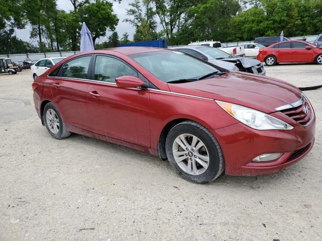 5NPEB4AC8DH632124 - 2013 HYUNDAI SONATA GLS RED photo 4