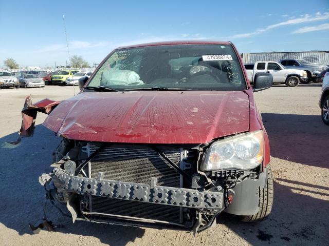 2C4RDGBG2FR624377 - 2015 DODGE GRAND CARA SE RED photo 5