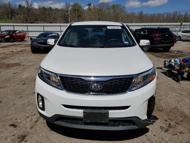 5XYKT3A60EG424834 - 2014 KIA SORENTO LX WHITE photo 5