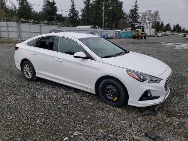 5NPE24AF4KH791973 - 2019 HYUNDAI SONATA SE WHITE photo 4