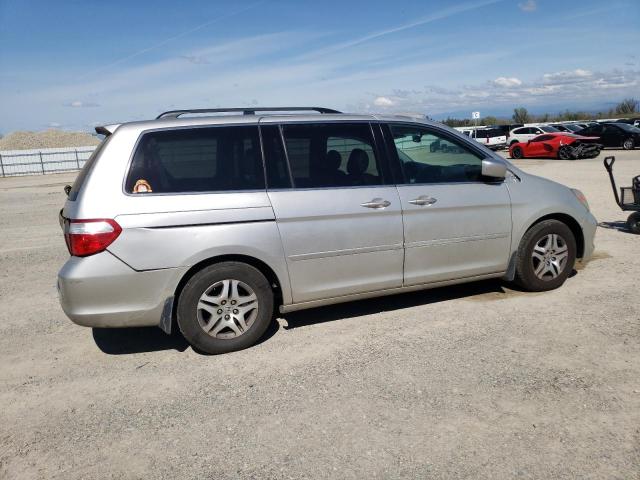 5FNRL38747B415058 - 2007 HONDA ODYSSEY EXL SILVER photo 3