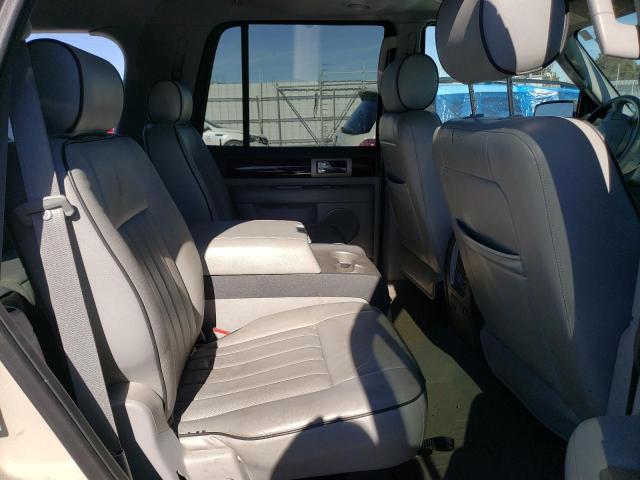 5LMFU27556LJ17388 - 2006 LINCOLN NAVIGATOR ბეჟი ფოტო 11