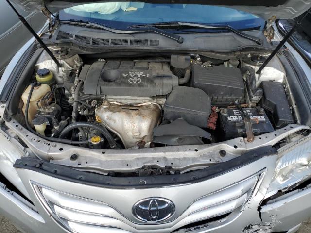 4T1BF3EK0AU517615 - 2010 TOYOTA CAMRY BASE SILVER photo 11