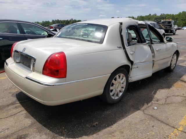 1LNHM82W67Y615778 - 2007 LINCOLN TOWN CAR SIGNATURE LIMITED WHITE photo 3