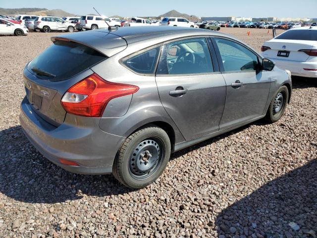 1FAHP3K21CL468231 - 2012 FORD FOCUS SE GRAY photo 3