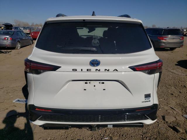 5TDDRKEC4NS075911 - 2022 TOYOTA SIENNA XSE WHITE photo 6