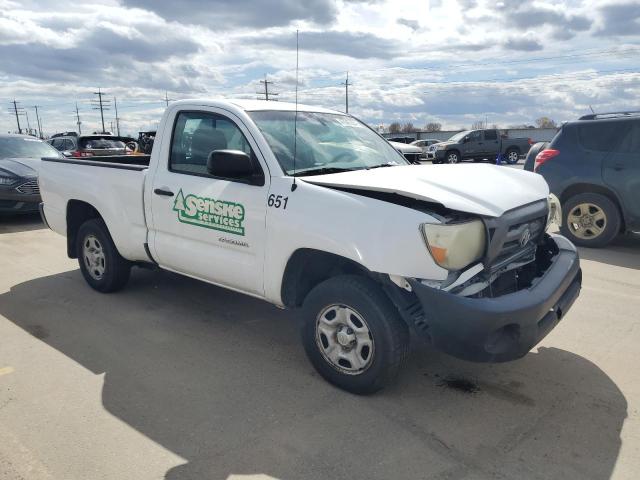 5TENX4CN4AZ681765 - 2010 TOYOTA TACOMA WHITE photo 4