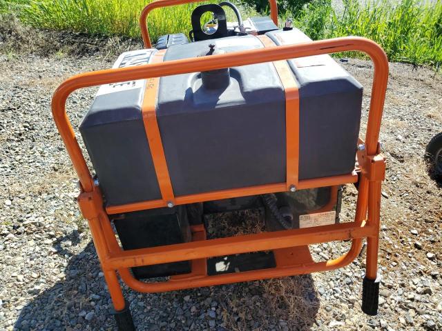 C01020 - 2016 PRAM S5500 ORANGE photo 5