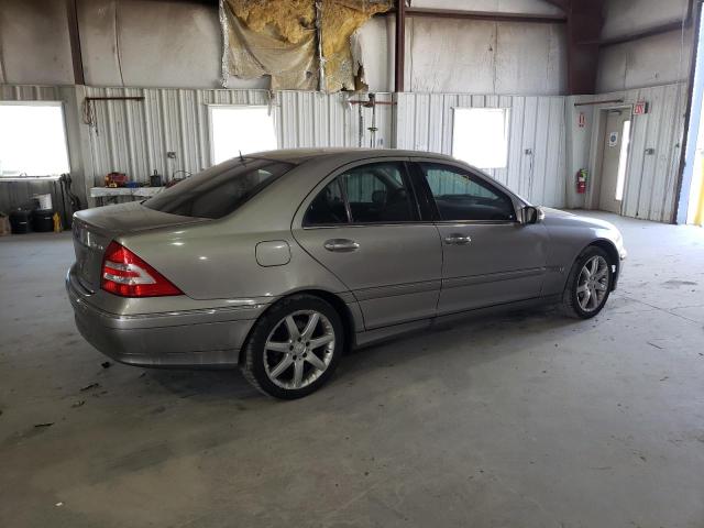 WDBRF81J25F619570 - 2005 MERCEDES-BENZ C 240 4MATIC GRAY photo 3