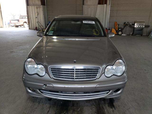 WDBRF81J25F619570 - 2005 MERCEDES-BENZ C 240 4MATIC GRAY photo 5