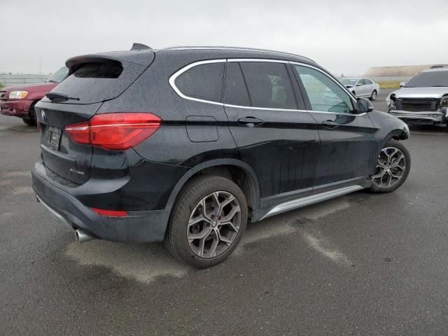 WBXJG9C02N5V05163 - 2022 BMW X1 XDRIVE28I BLACK photo 3