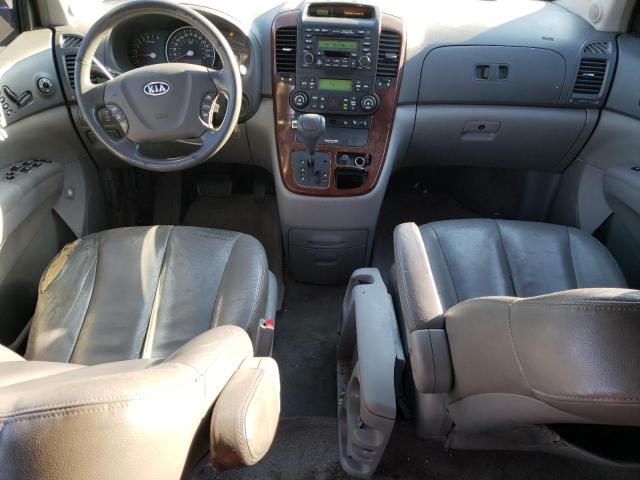 KNDMB233376140225 - 2007 KIA SEDONA EX RED photo 8