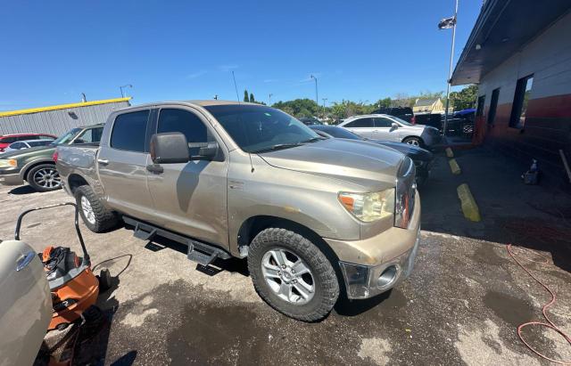 5TBEV541X7S464128 - 2007 TOYOTA TUNDRA CREWMAX SR5 GRAY photo 1