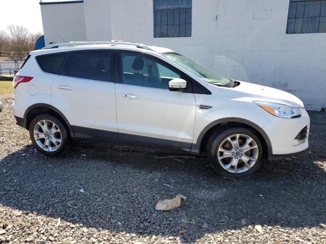 1FMCU0J95EUB11234 - 2014 FORD ESCAPE TITANIUM WHITE photo 4