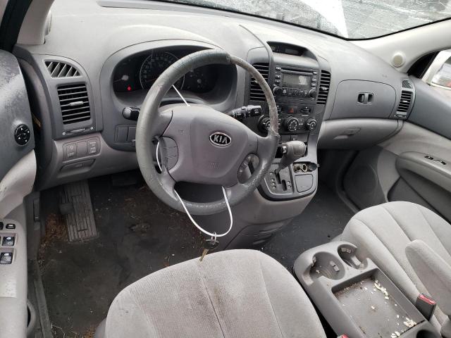 KNDMB233986230433 - 2008 KIA SEDONA EX WHITE photo 8