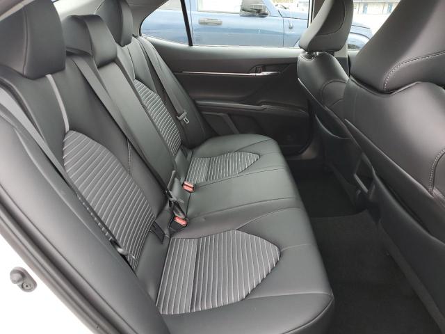 4T1G11AKXRU232768 - 2024 TOYOTA CAMRY SE NIGHT SHADE WHITE photo 10