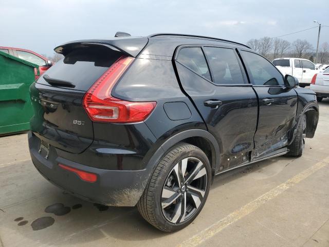 YV4L12UW7P2981718 - 2023 VOLVO XC40 PLUS BLACK photo 3