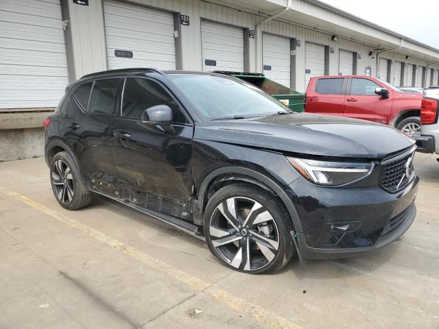 YV4L12UW7P2981718 - 2023 VOLVO XC40 PLUS BLACK photo 4