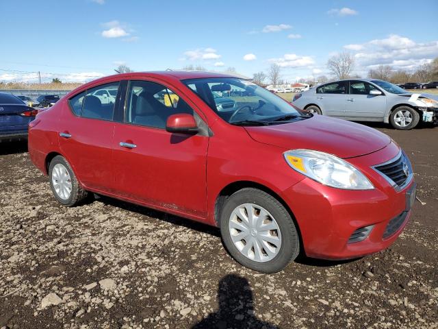 3N1CN7AP5EL820705 - 2014 NISSAN VERSA S RED photo 4