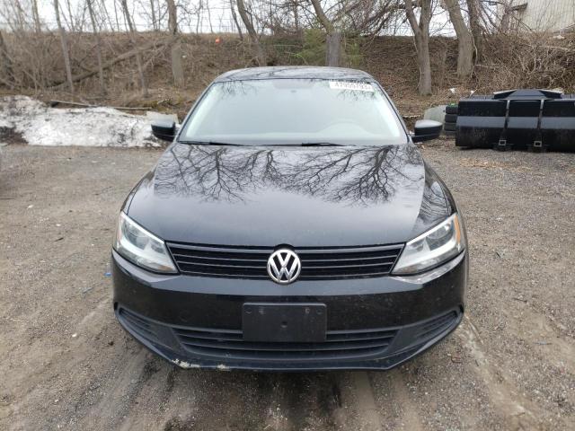 3VW2K7AJ4DM445411 - 2013 VOLKSWAGEN JETTA BASE 黑色 照片 5