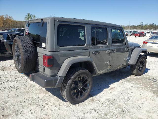 1C4JJXP66NW232658 - 2022 JEEP WRANGLER U SAHARA 4XE GRAY photo 3