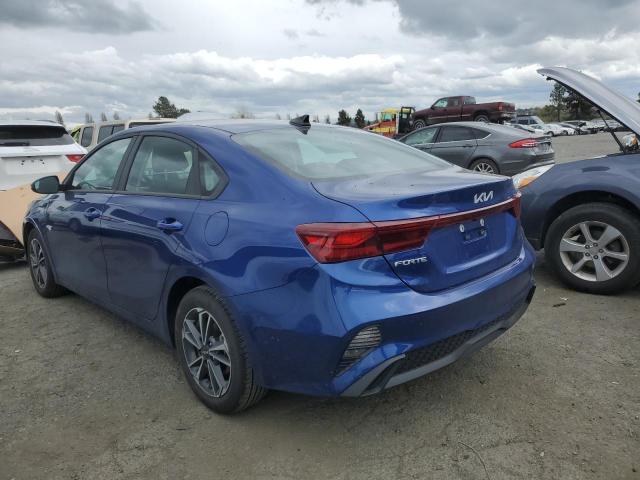 3KPF24AD9RE698724 - 2024 KIA FORTE LX BLUE photo 2