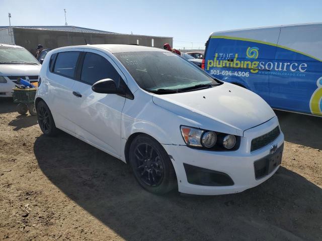 1G1JC6SG4E4218637 - 2014 CHEVROLET SONIC LT WHITE photo 4