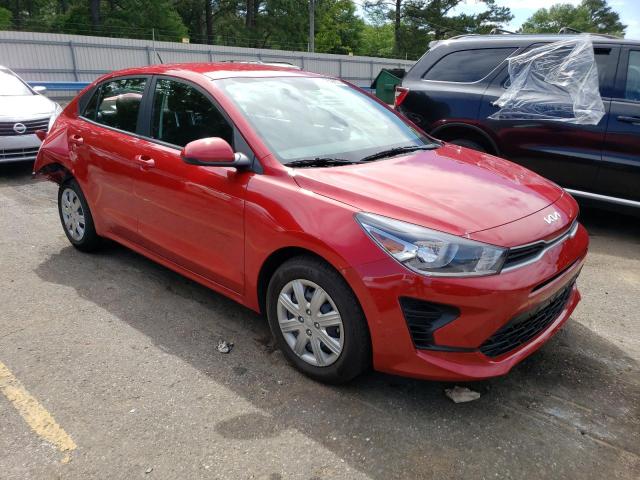 3KPA24AD4PE530562 - 2023 KIA RIO LX RED photo 4