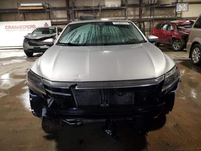 1VWMA7A37LC023582 - 2020 VOLKSWAGEN PASSAT R-LINE Արծաթագույն լուսանկար 5