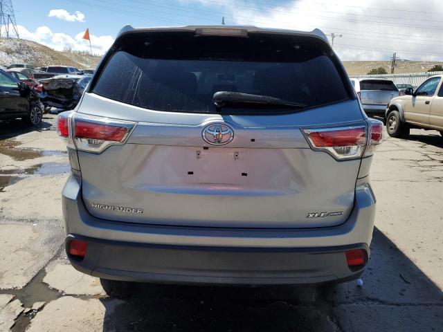 5TDJKRFHXGS324323 - 2016 TOYOTA HIGHLANDER XLE Gümüş foto 6