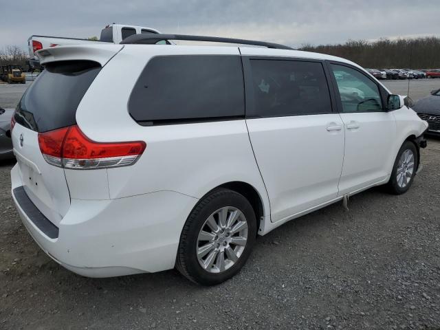 5TDJK3DC6BS011007 - 2011 TOYOTA SIENNA LE WHITE photo 3