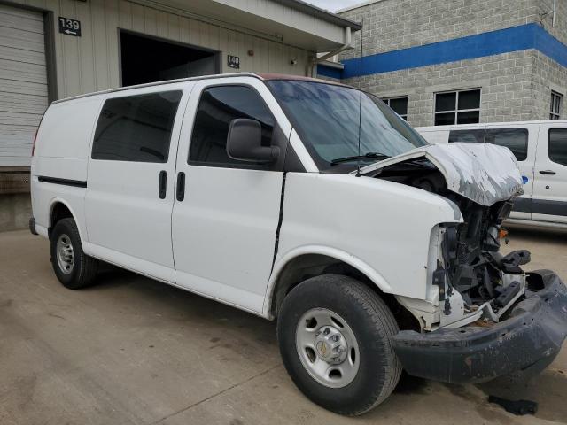 1GCHG35U551146911 - 2005 CHEVROLET EXPRESS G3 WHITE photo 4