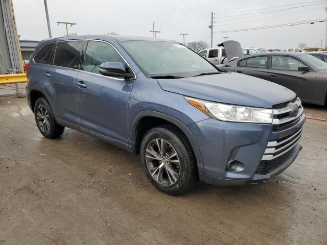 5TDZZRFH7JS249036 - 2018 TOYOTA HIGHLANDER LE BLUE photo 4