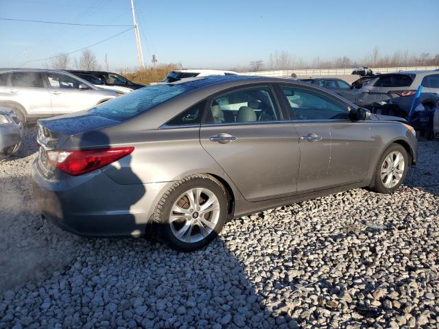 5NPEC4AC8DH601355 - 2013 HYUNDAI SONATA SE GRAY photo 3