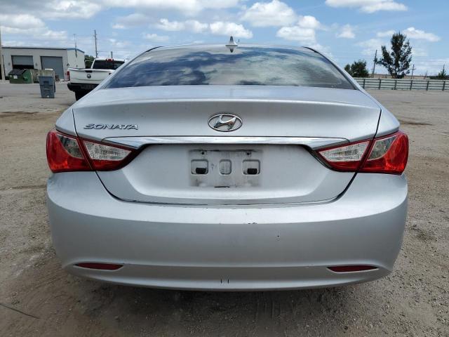 5NPEB4AC3DH771075 - 2013 HYUNDAI SONATA GLS SILVER photo 6