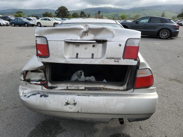 1HGCD5636VA125412 - 1997 HONDA ACCORD LX TAN photo 6