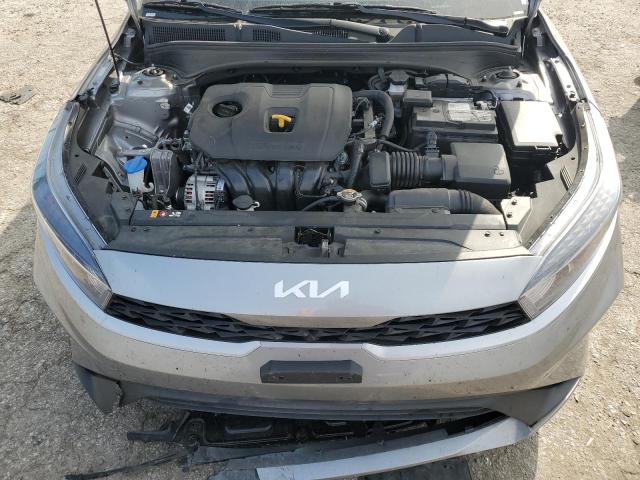 3KPF24AD0PE621012 - 2023 KIA FORTE LX GRAY photo 11