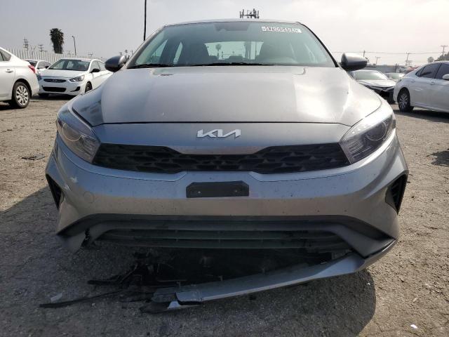 3KPF24AD0PE621012 - 2023 KIA FORTE LX GRAY photo 5