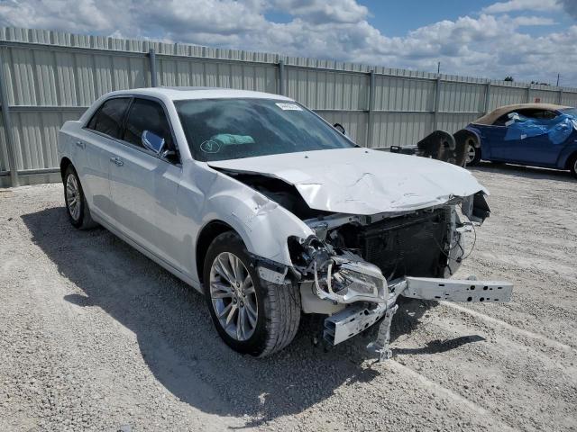 2C3CCAEG8GH328616 - 2016 CHRYSLER 300C WHITE photo 4