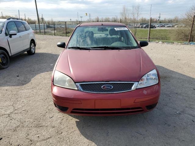 1FAFP34N45W204324 - 2005 FORD FOCUS ZX4 RED photo 5